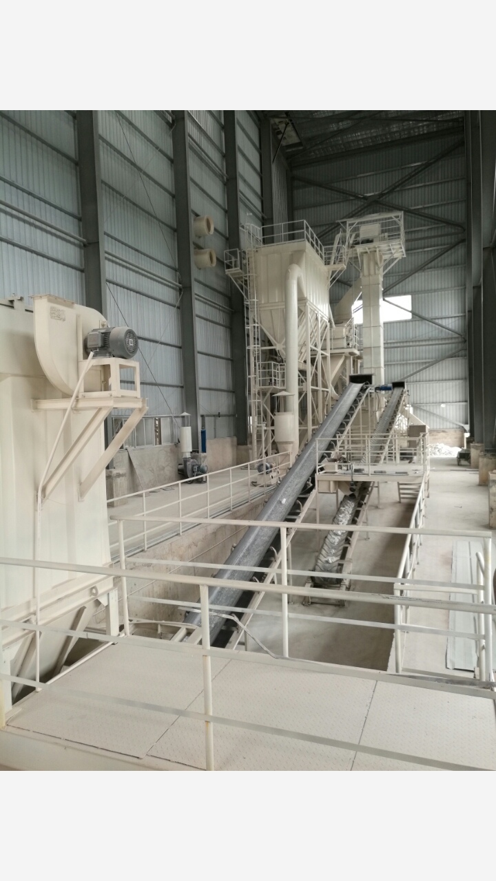 桂矿立磨325目~2500目GKLM超细生石灰研磨器