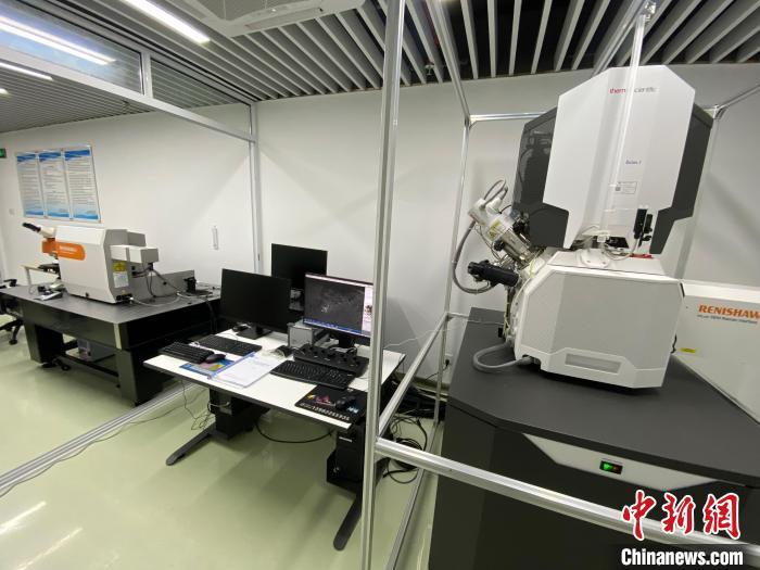 深空物质颗粒相互作用传力传热测试系统