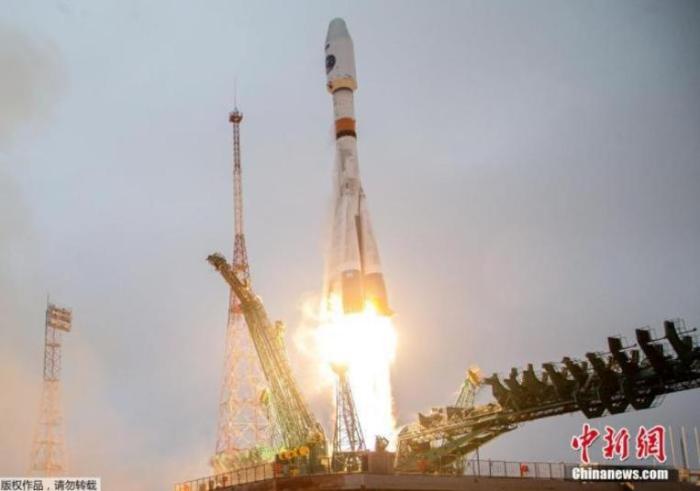 俄罗斯“联盟-2.1b”运载火箭发射升空瞬间 俄罗斯“联盟-2.1b”运载火箭发射升空瞬间