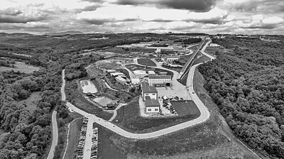 图为博尔矿山新貌。 图为博尔矿山新貌。