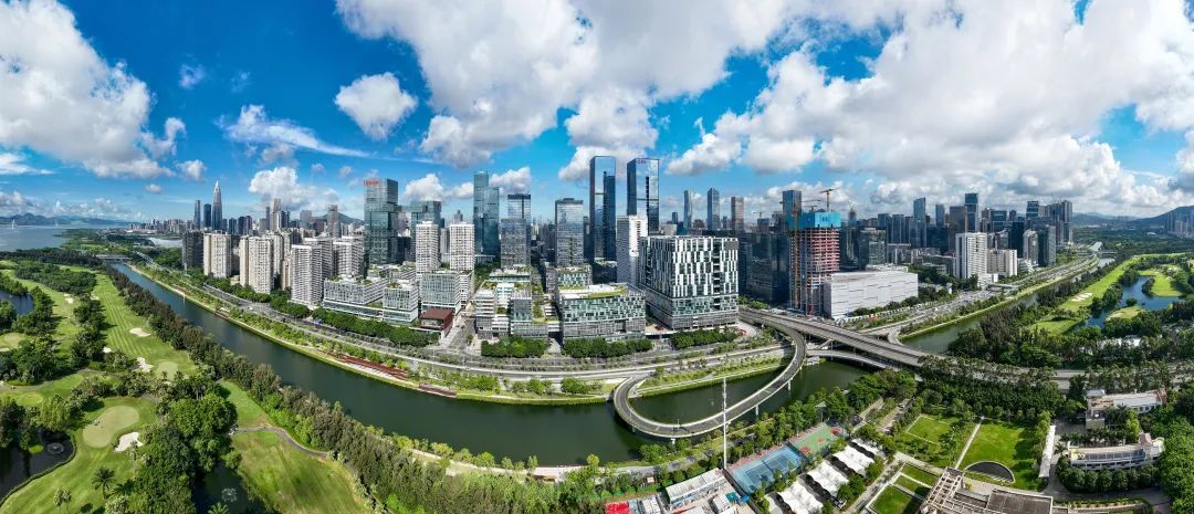 位于南山区大沙河西侧的深圳高新科技园南区以及生态科技园