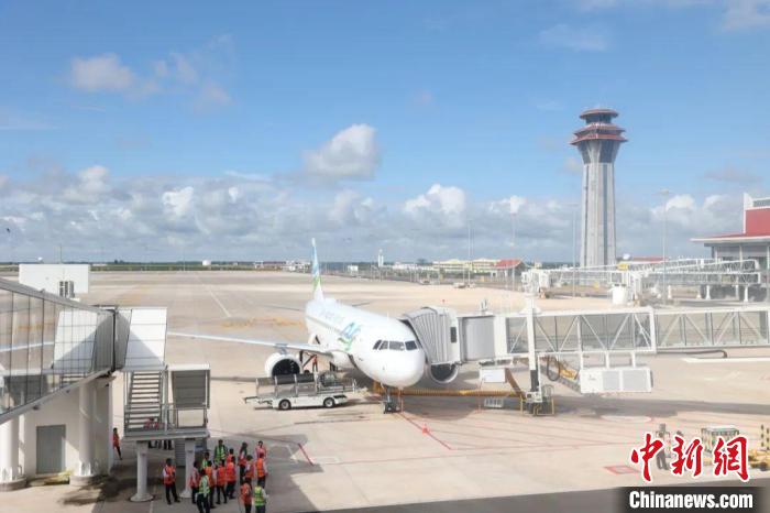 图为柬埔寨暹粒吴哥国际机场