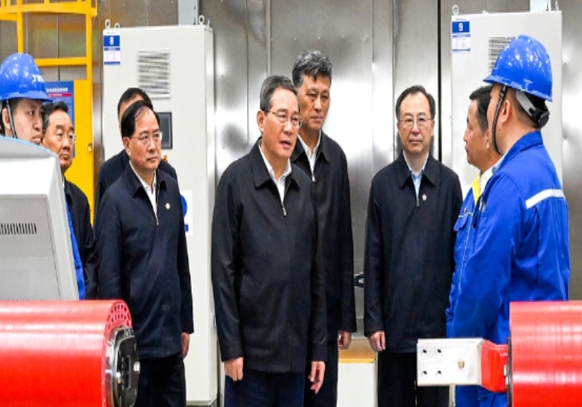 李强在特变电工调研,详细了解企业生产研发、市场开拓等情况 李强在特变电工调研,详细了解企业生产研发、市场开拓等情况