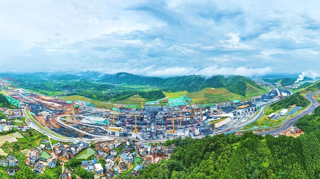 平陆运河马道枢纽上闸首中墩输水廊道顺利封顶