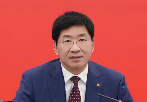 廣西“虎”周家斌被公訴，曾被通報“妄議黨中央大政方針，結交政治騙子”